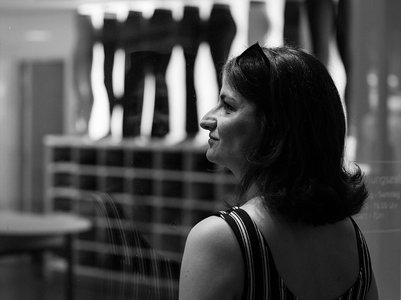 Bahar S: Window Shopping 2026.06-70637