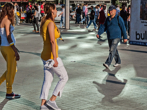 WALKS OF LIFE: Istanbul 2009.05-1041
