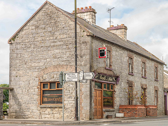 Coyles Pub, Four Roads, Co Roscommon (2019; 90944)