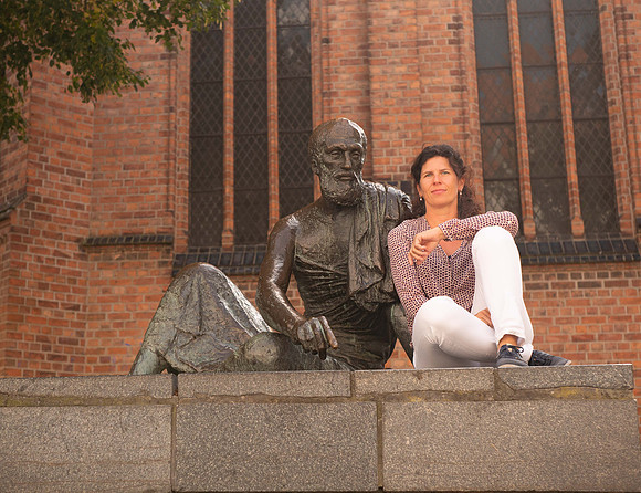 Sandra (2019; 93677)