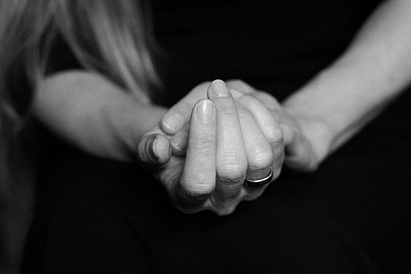 Christina Schels: Splendid Hands 2024.05-70021