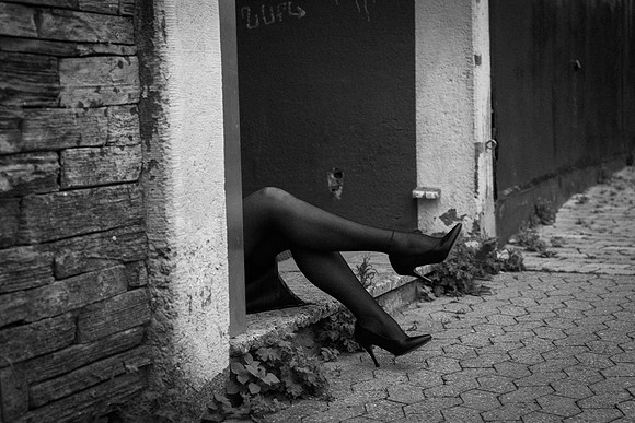 Sabine W: Out of the Dark and into the Light 2024.05-20999